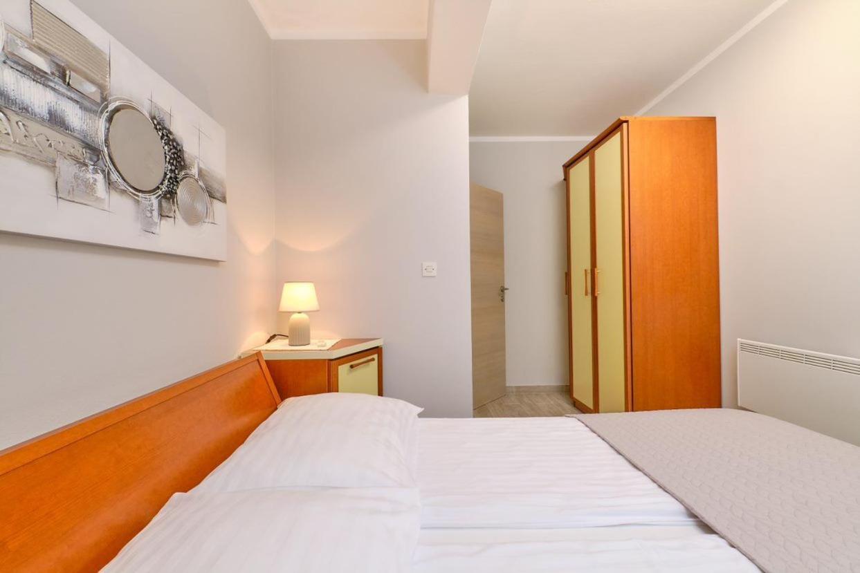 Apartments Enna Mali Lošinj Zewnętrze zdjęcie