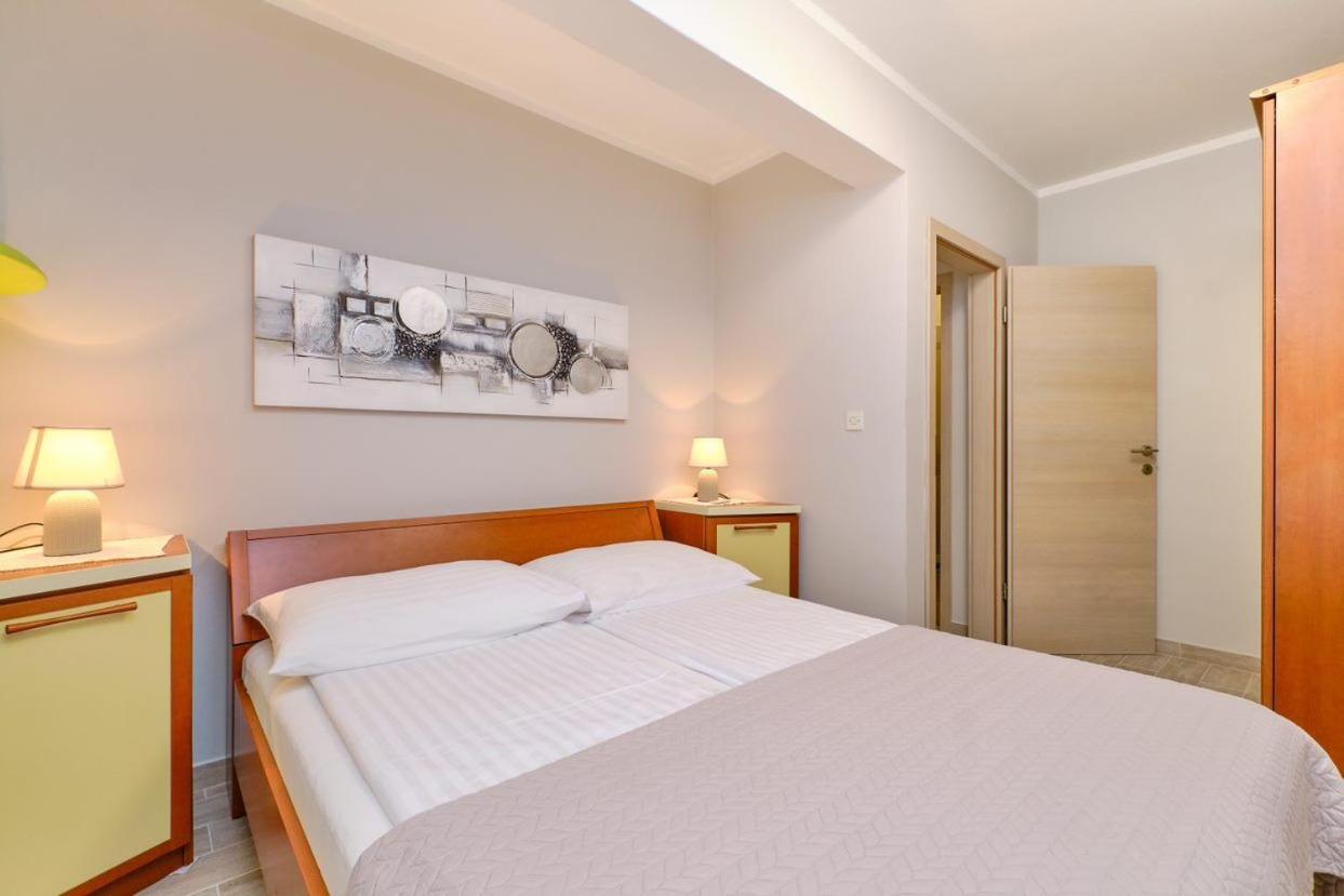 Apartments Enna Mali Lošinj Zewnętrze zdjęcie