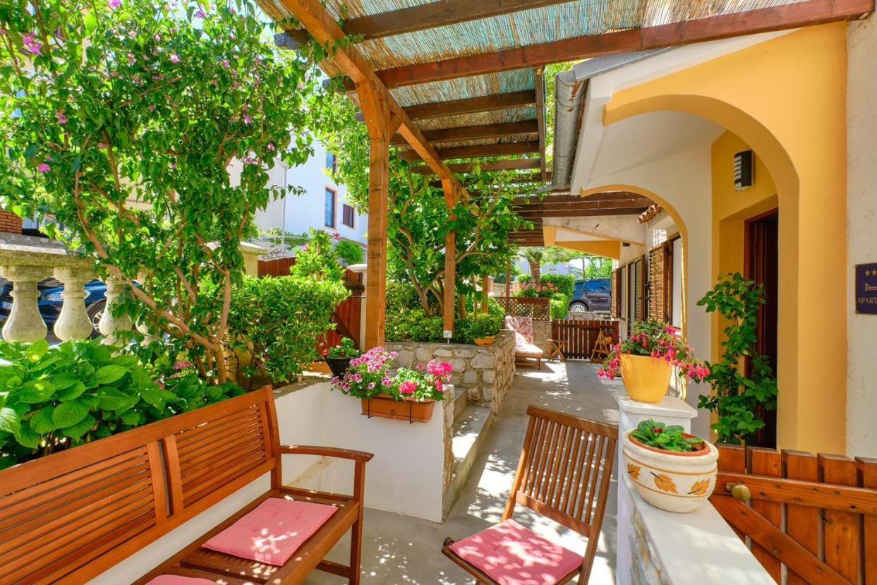Apartments Enna Mali Lošinj Zewnętrze zdjęcie