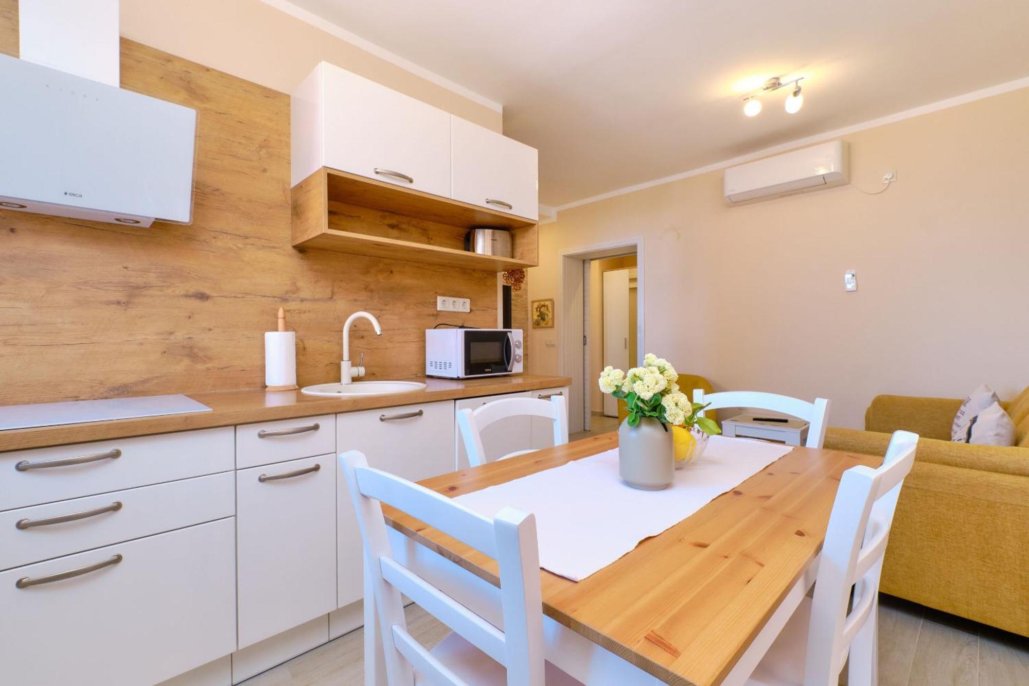 Apartments Enna Mali Lošinj Zewnętrze zdjęcie